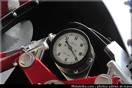 sunday_ride_classic_paddock_adrien_037_2010.JPG