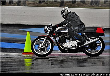 sunday_ride_classic_piste_adrien_0131_2010.JPG