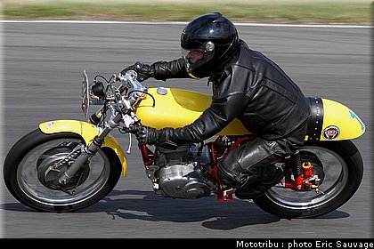 trofeo_rosso_2011_moto_044.jpg