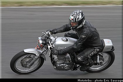 trofeo_rosso_2011_moto_183.jpg