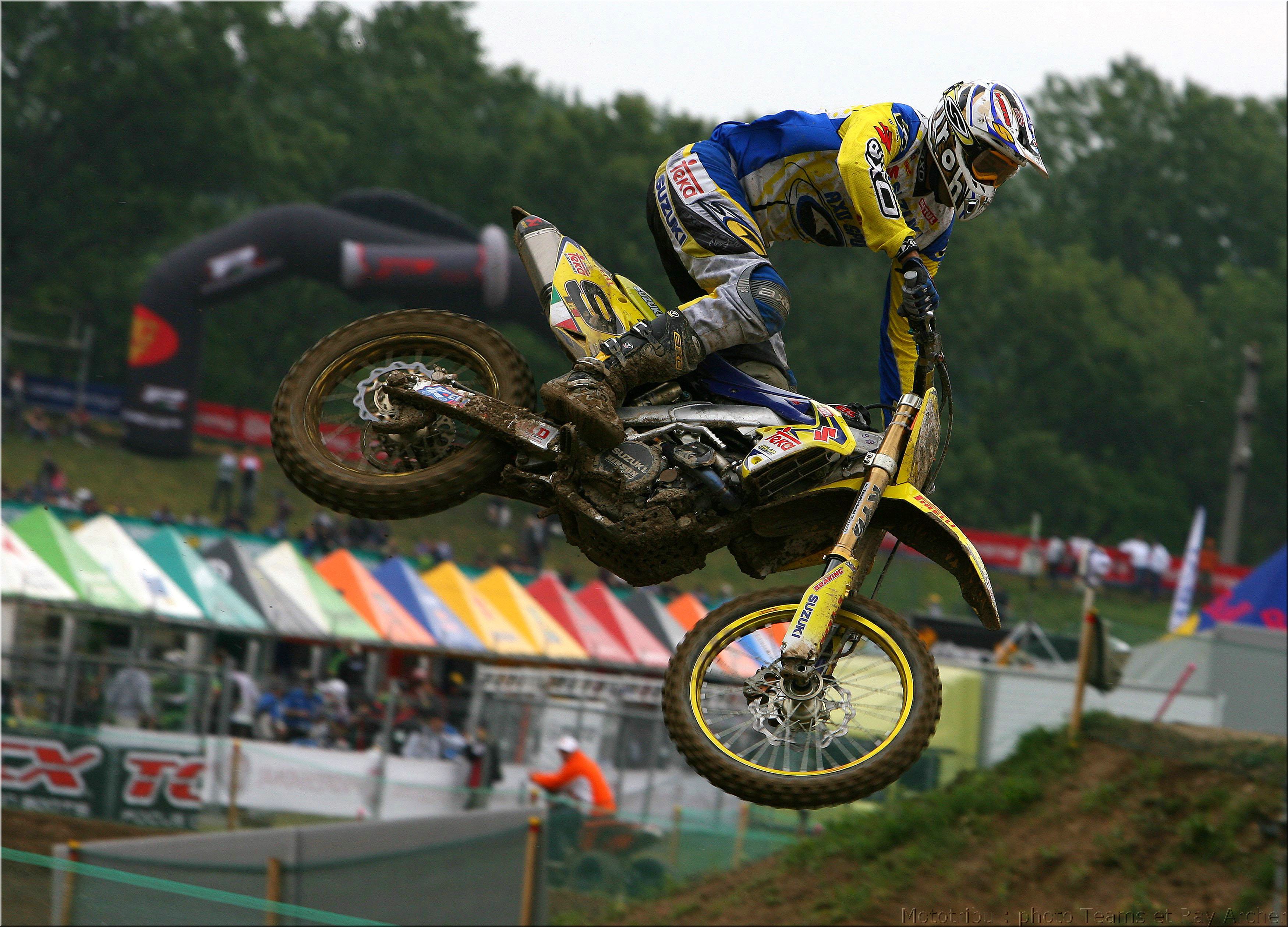 MOTO 