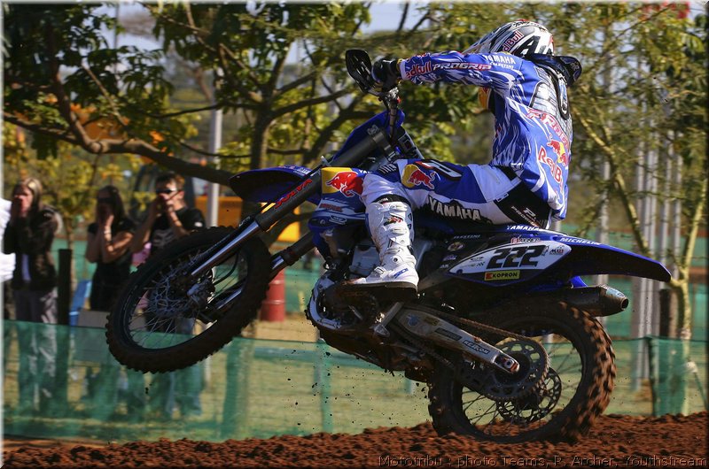 MOTO 