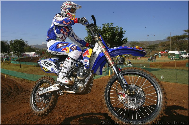 MOTO 