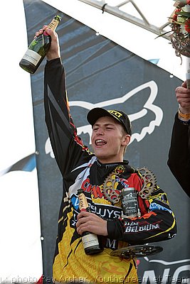 vanorebeek_3.jpg