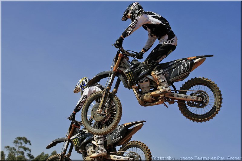 MOTO 