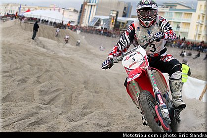 pichon_4_beach_cross_berck_2009.jpg