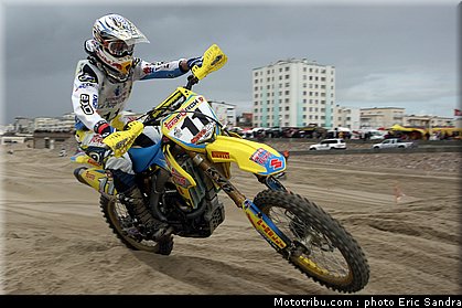 ramon_1_beach_cross_berck_2009.jpg