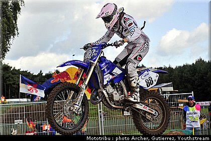 fontanesi_1_mx_lierop_2009.jpg