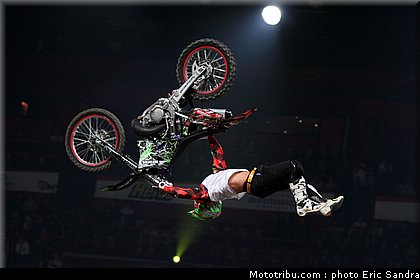 sato_2_bercy_2009.jpg