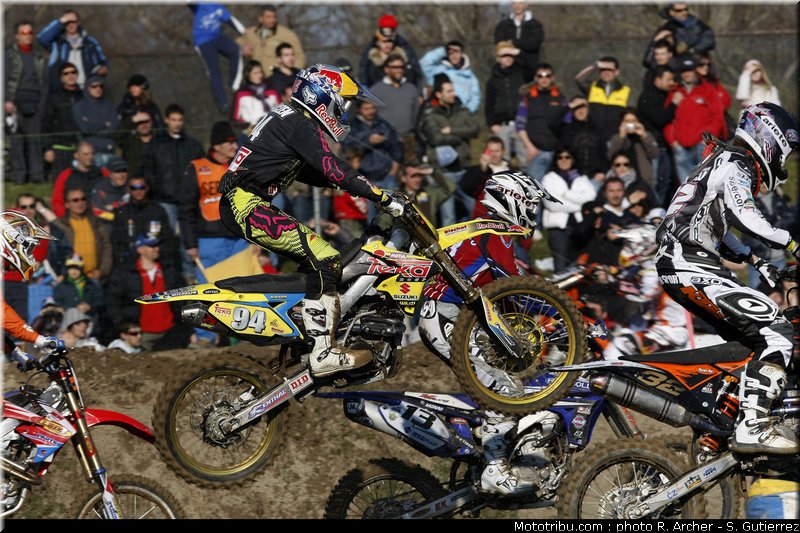 MOTO 