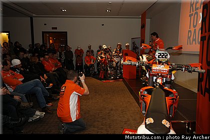 team_ktm_05.jpg