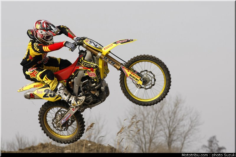 MOTO 