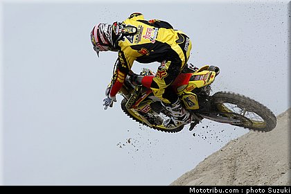 desalle_suzuki_mx1_2010_002.JPG