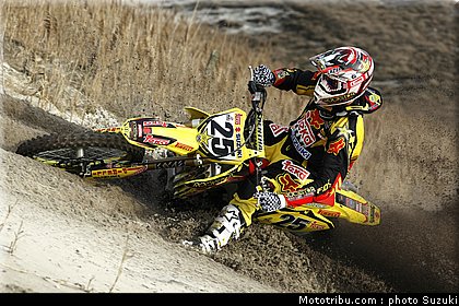 desalle_suzuki_mx1_2010_005.JPG