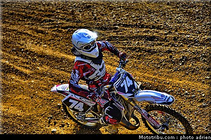 adgie_2_mx_feminin_pernes_2010.JPG