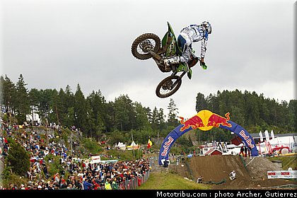 mondial_mx_boog_01_suede_2010.jpg