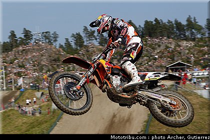 mondial_mx_nagl_3_suede_2010.jpg