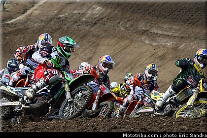 mondial_mx_mx2_5_loket_2010.jpg