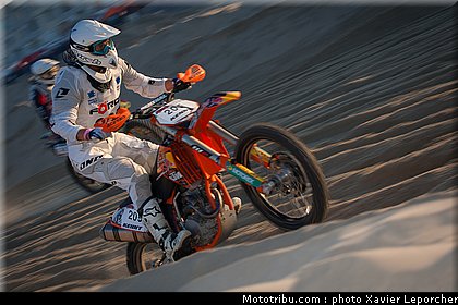 avez_001_beach_cross_berck_sur_mer_2011.jpg