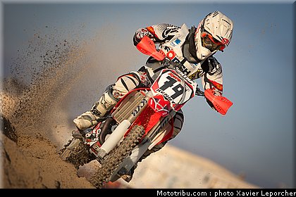 vasseur_r_003_beach_cross_berck_sur_mer_2011.jpg