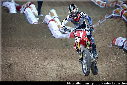 barcia_001_supercross_bercy_2011.jpg