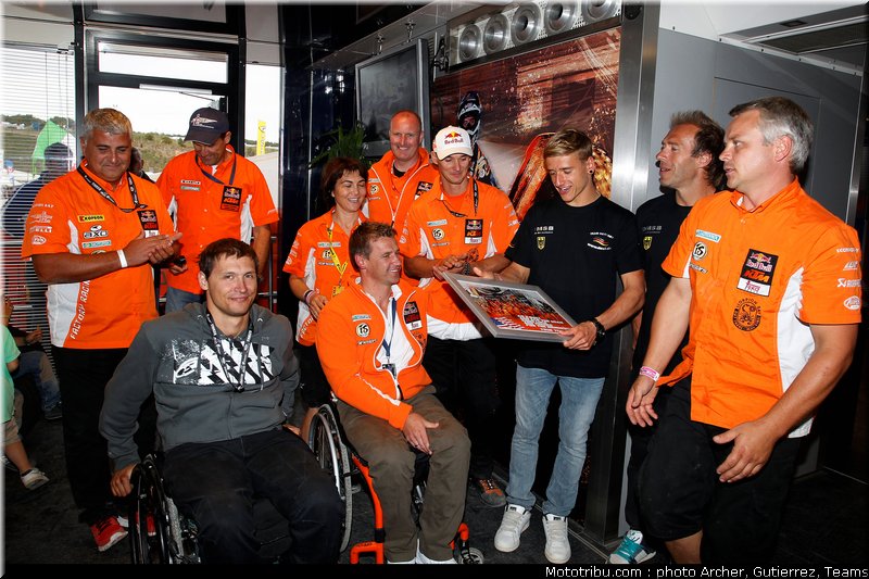 roczen_001_motocross_des_nations_st_jean_dangely_2011