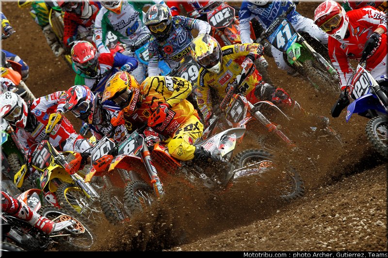 roczen_002_motocross_des_nations_st_jean_dangely_2011