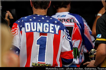 dungey_020_motocross_des_nations_st_jean_dangely_2011.JPG