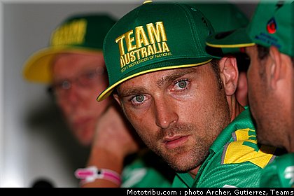 metcalfe_003_motocross_des_nations_st_jean_dangely_2011.JPG