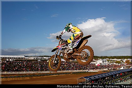 metcalfe_014_motocross_des_nations_st_jean_dangely_2011.JPG