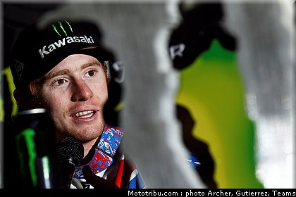 villopoto_007_motocross_des_nations_st_jean_dangely_2011.jpg