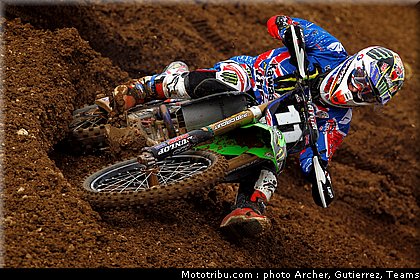 wilson_002_motocross_des_nations_st_jean_dangely_2011.jpg