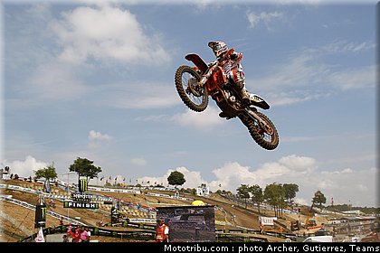 cross_cairoli_07_france_st_jean_dangely_2011.jpg