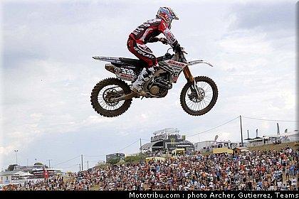 cross_osborne_2_france_st_jean_dangely_2011.jpg
