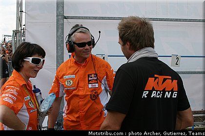cross_red_bull_teka_ktm_factory_014_allemagne_teutschenthal_2011.jpg