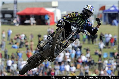 cross_paulin_002_angleterre_winchester_2011.jpg