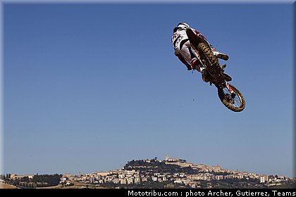 mx1_006_mondial_mx_italie_fermo_2011.jpg