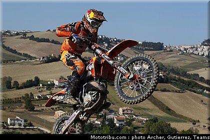 roczen_008_mondial_mx_italie_fermo_2011.jpg