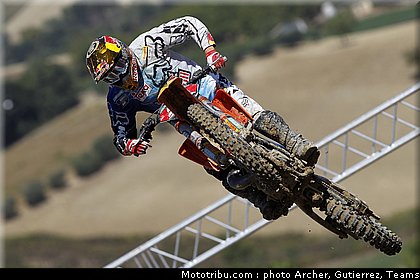 roczen_016_mondial_mx_italie_fermo_2011.jpg