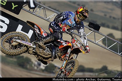 roczen_020_mondial_mx_italie_fermo_2011.jpg