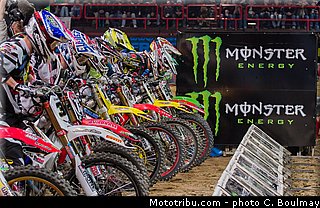 04_supercross_paris_bercy_2012.jpg