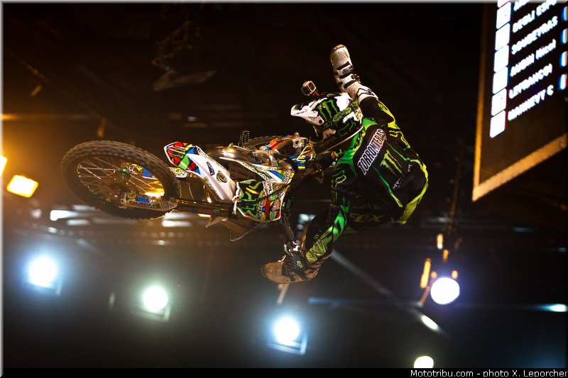 fmx_05_supercross_paris_bercy_2012