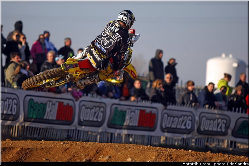 desalle_004_cross_international_valence_2012