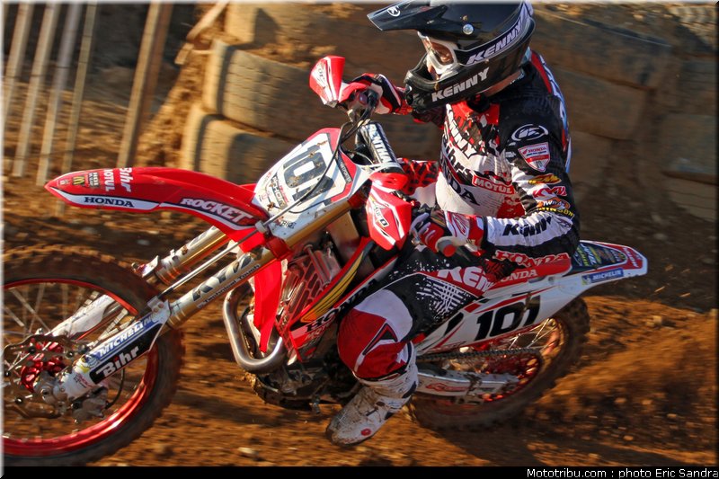 pichon_002_cross_international_valence_2012