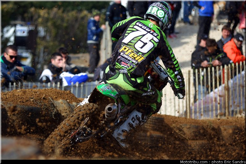 wouts_001_cross_international_valence_2012