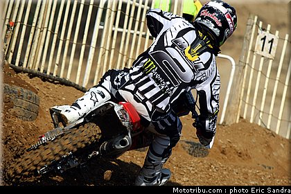 bill_001_cross_international_valence_2012.jpg
