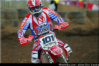 pichon_006_cross_international_valence_2012.jpg