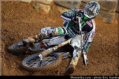 tonus_003_cross_international_valence_2012.jpg