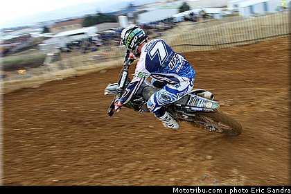 tonus_006_cross_international_valence_2012.jpg