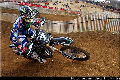 tonus_008_cross_international_valence_2012.jpg